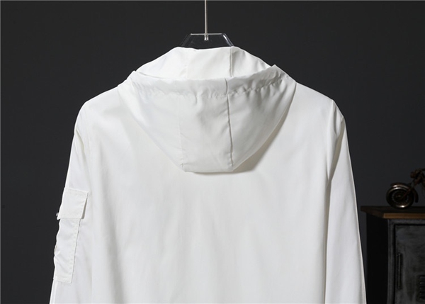 ブランドジャケット側面デザイン